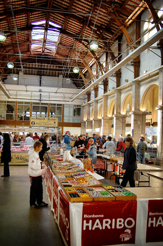 Beaune market day bon bons